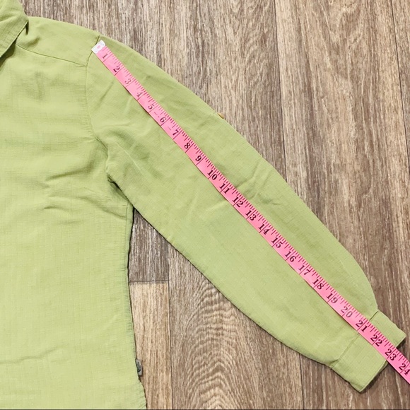 The North Face Women’s Button Up Shirt - Picture 8 of 15